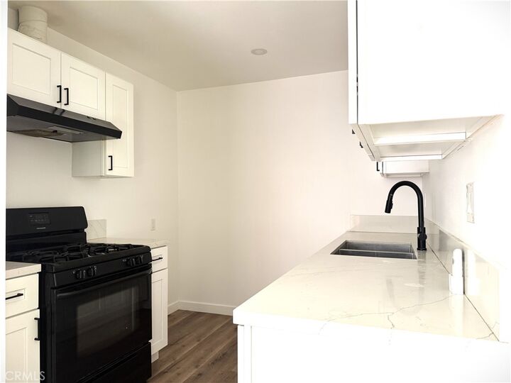 Property Photo: 455 W Cowles St 457 CA 90813