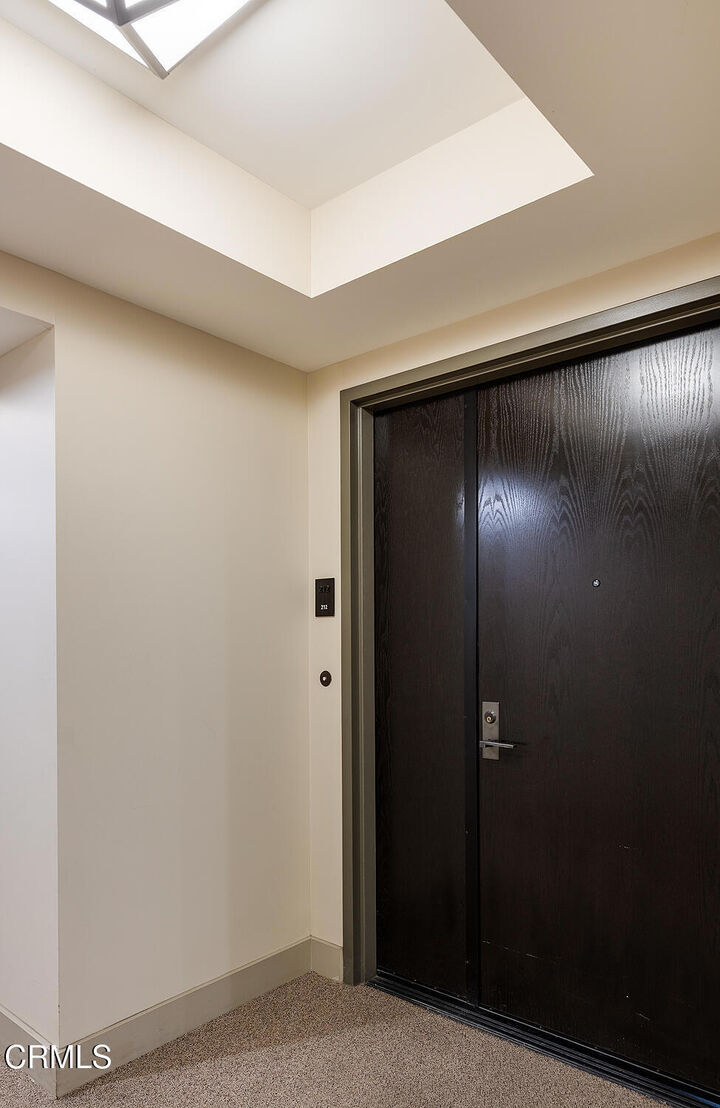 Property Photo: 920 Granite Drive 212 CA 91101