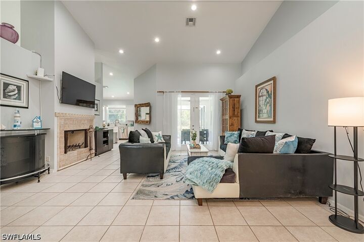 Property Photo: 2358 Kings Lake Boulevard FL 34112