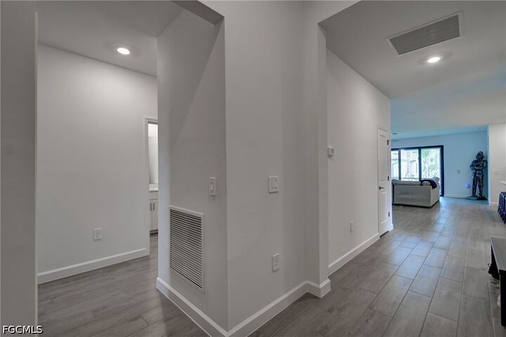 Property Photo: 19243 Gentry Place FL 33928