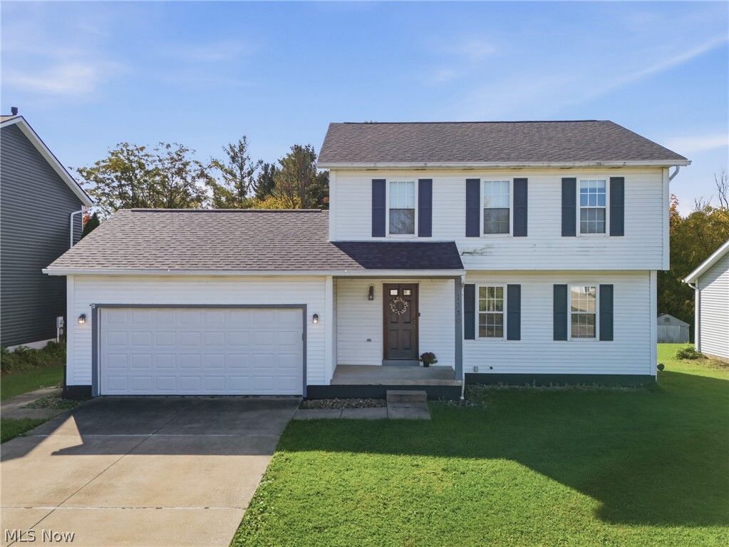 Property Photo: 1330 Shawnee Trail OH 44241