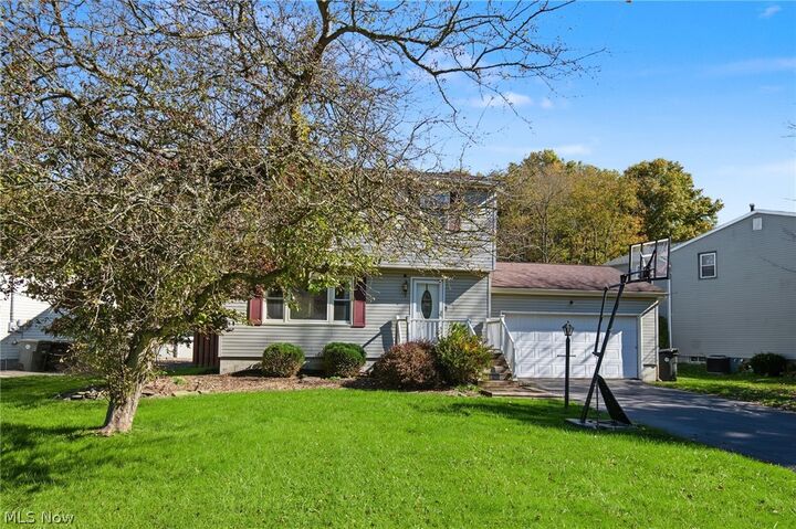 Property Photo:  2426 Wilshire Drive  OH 44410 