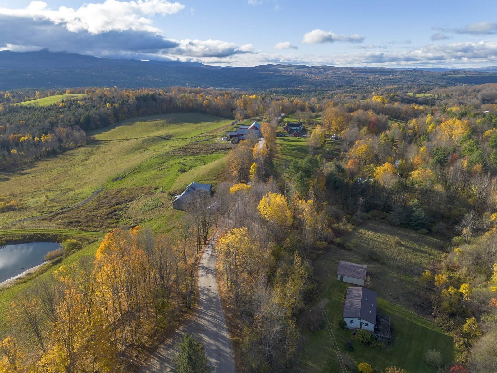 Property Photo:  2413 Hollister Hill Road  VT 05658-7063 