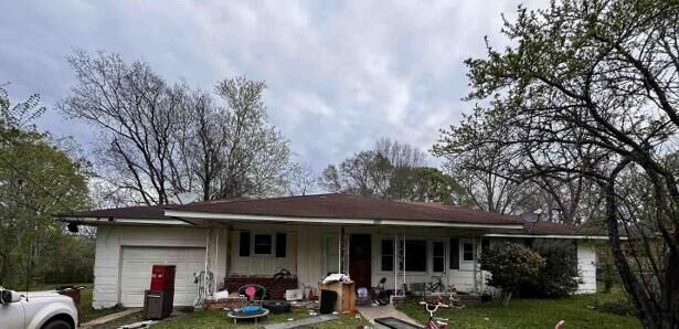 Property Photo:  600 Anacoco St  LA 71446 