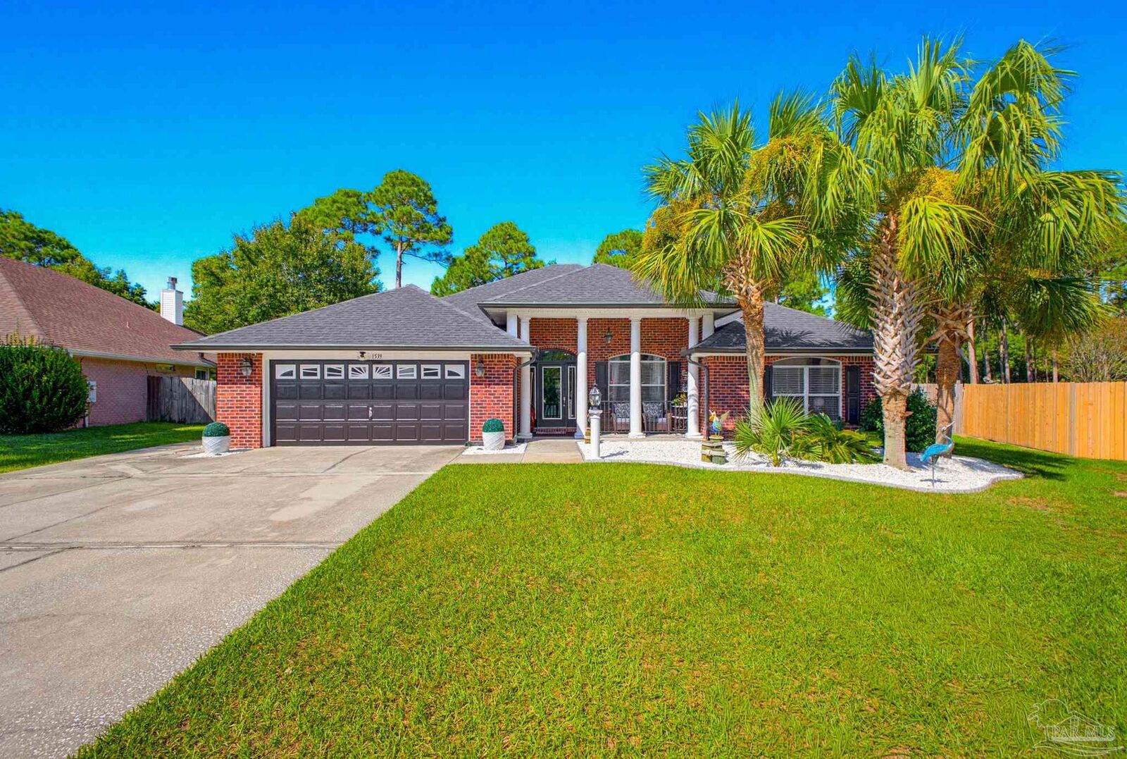 Property Photo:  1539 Brigaten Ct  FL 32563 