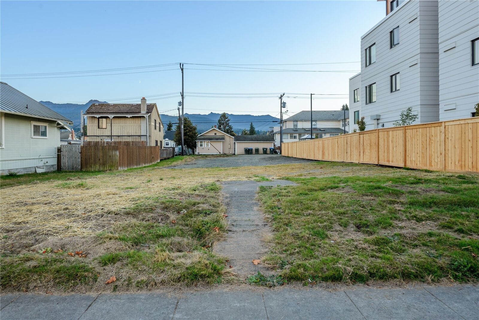 Property Photo:  130 W Second St  WA 98362 