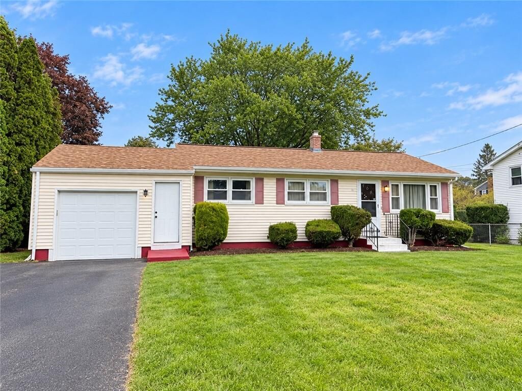 Property Photo:  15 Squantum Drive  RI 02842 