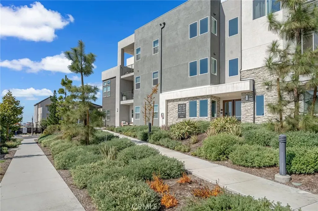 Property Photo:  441 Sora  CA 92618 