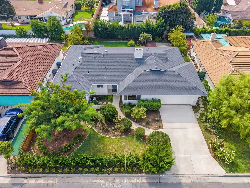 Property Photo:  68 E Arthur  CA 91006 