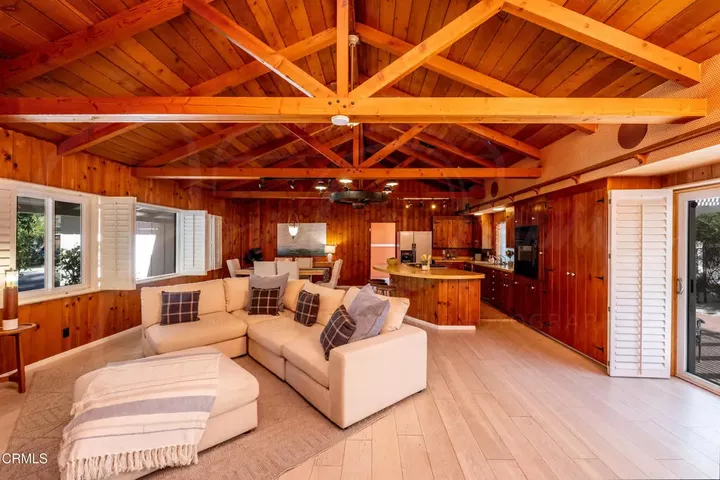 Property Photo:  190 Fairway Lane  CA 93023 