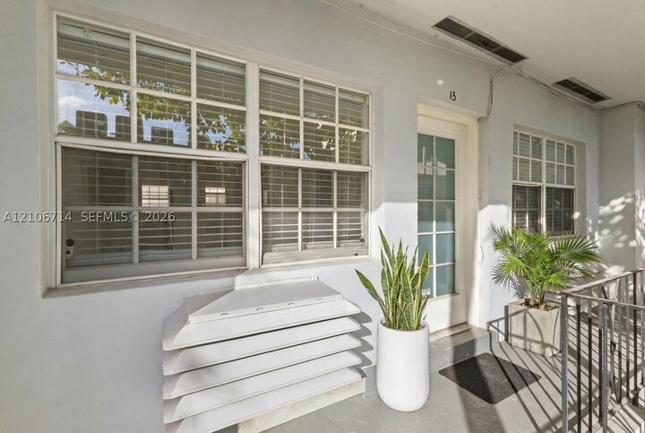 Property Photo:  1611 West Ave 15  FL 33139 