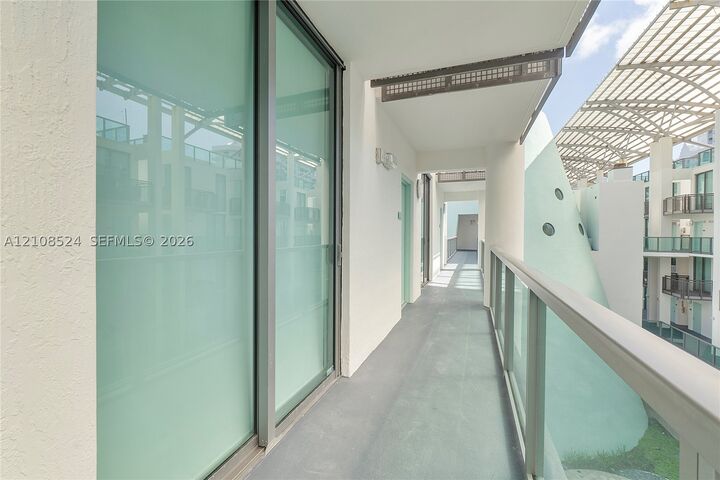 Property Photo: 6000 Collins Ave 527 FL 33140