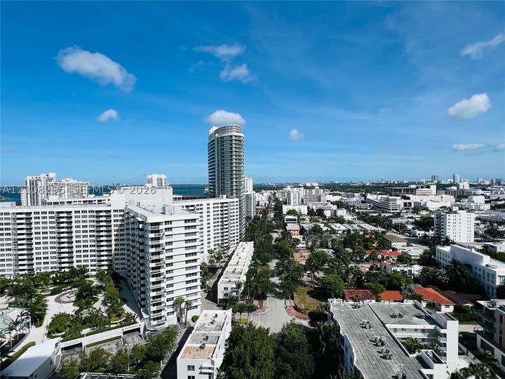 Property Photo:  1330 West Ave 2005  FL 33139 