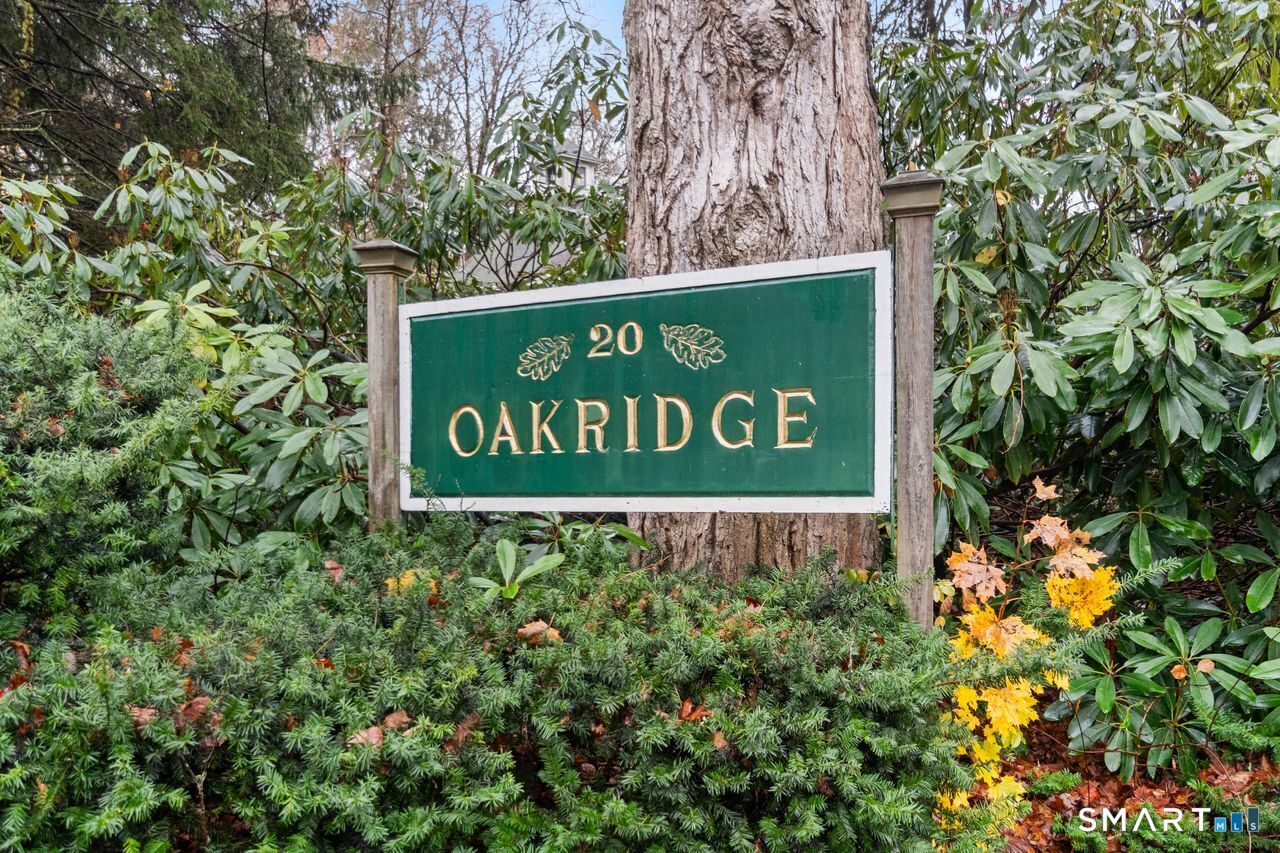 Property Photo: 20 Comstock Avenue 4B CT 06442