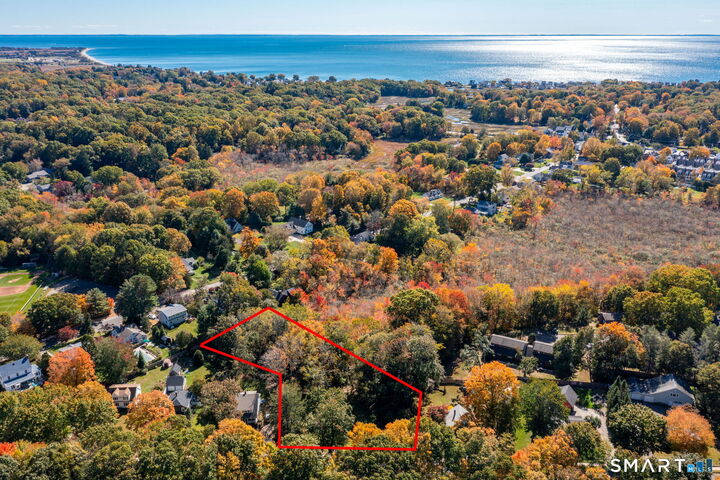 Property Photo:  54 Railroad Avenue  CT 06443 