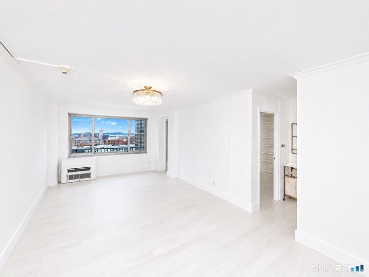 Property Photo:  100 York Street 16E  CT 06511 