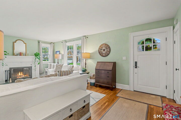 Property Photo:  24 Carlin Street  CT 06851 