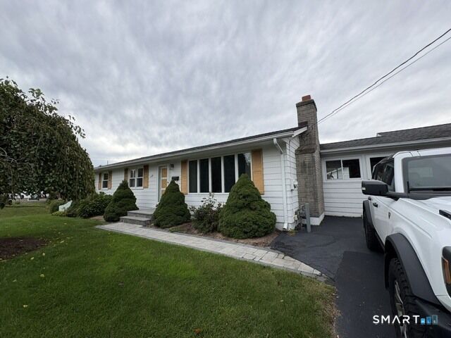 Property Photo:  620 Merwin Avenue  CT 06460 