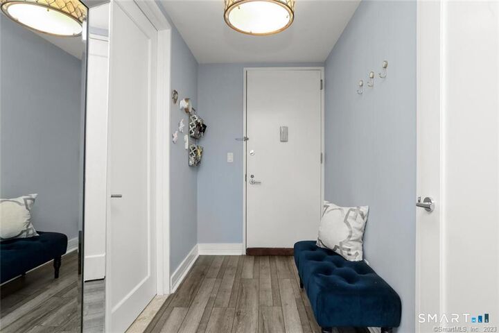 Property Photo:  1 Broad Street 8E  CT 06901 