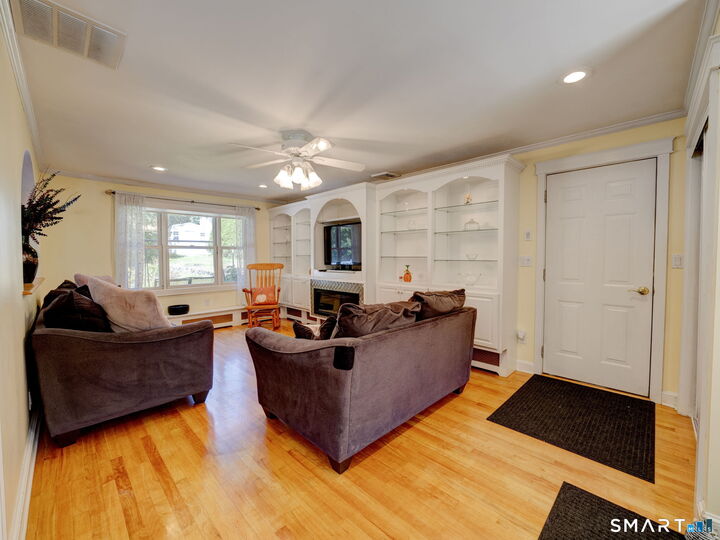 Property Photo:  887 Spindle Hill Road  CT 06716 