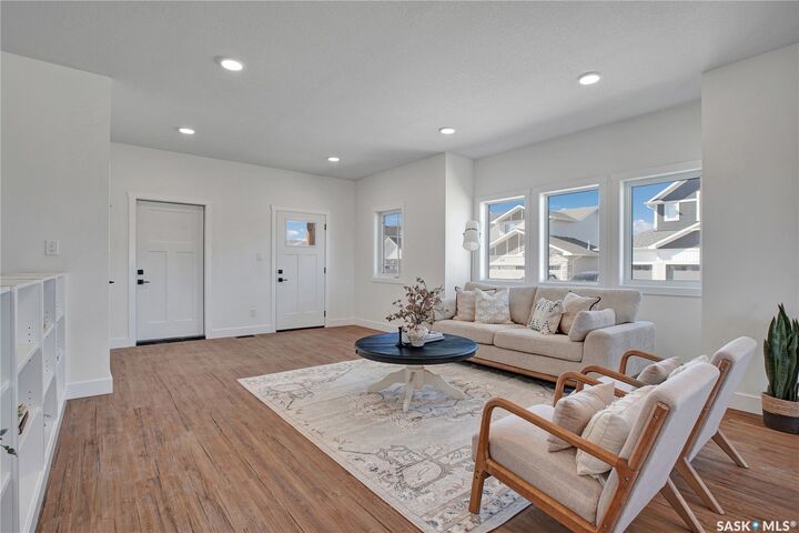 Property Photo:  101 Emma Crescent  SK S0K 2T2 