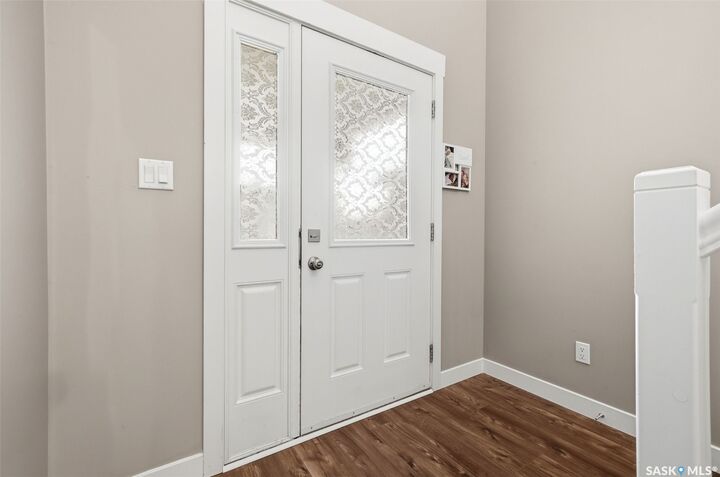 Property Photo:  5213 Canuck Crescent  SK S4W 0H1 