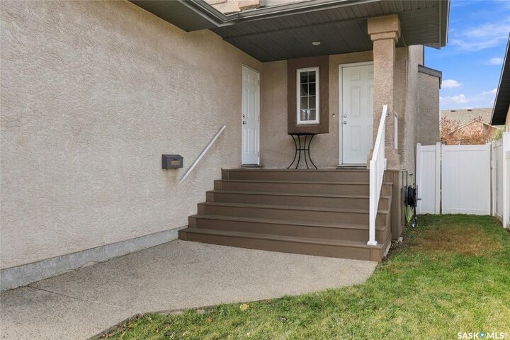 Property Photo:  2614 Alfred Crescent  SK S4V 1E6 