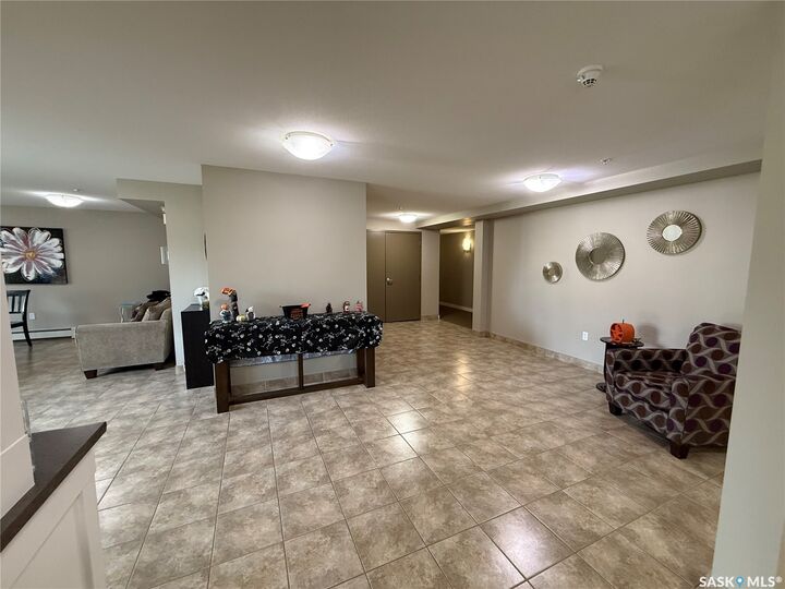Property Photo:  820 5th Street NE 103  SK S4H 2V2 