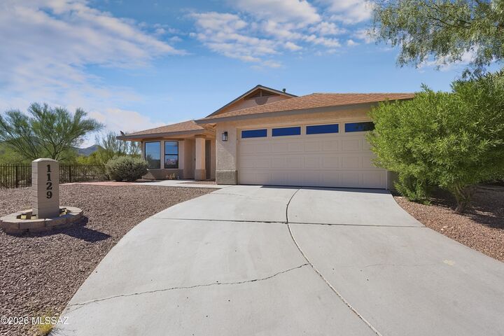 Property Photo:  1129 N Amberbrooke Avenue  AZ 85745 