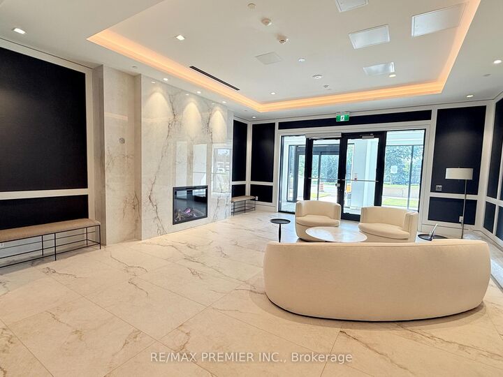 Property Photo:  4010 Eglinton Avenue W 2217  ON M9A 0G5 