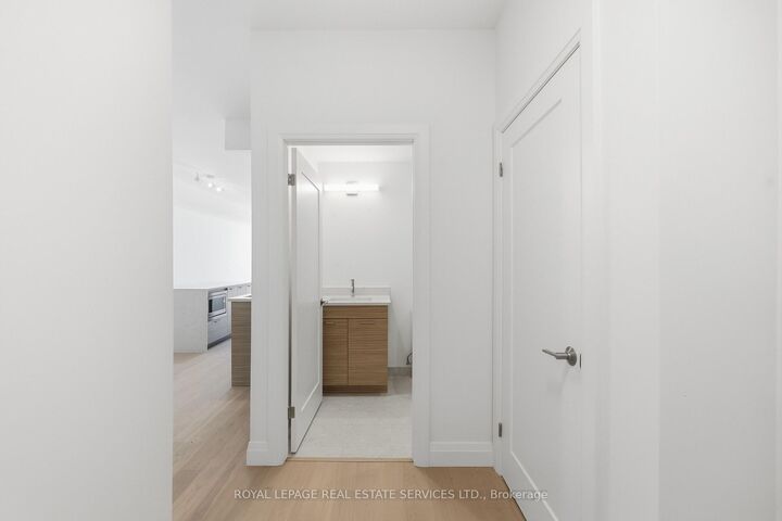 Property Photo:  26 Mill Street 213  ON L7G 0P9 