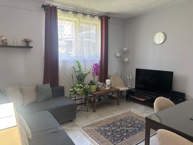 Property Photo:  509 Colborne Street W 1  ON L1N 1X7 