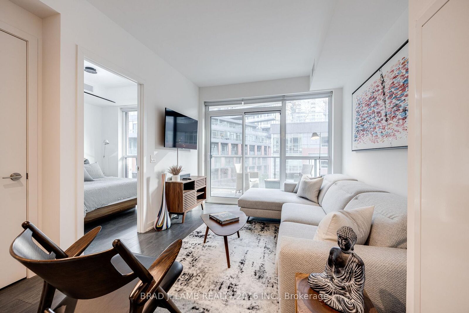 Property Photo:  38 Iannuzzi Street 642  ON M5V 0S2 