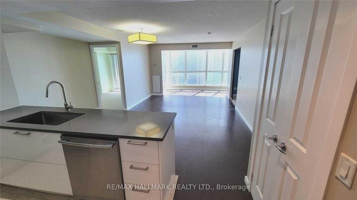 Property Photo:  8 York Street 1206  ON M5J 2Y2 