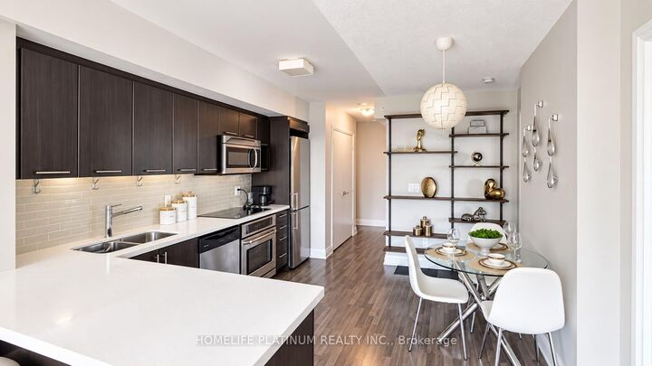 Property Photo:  565 Wilson Avenue 802  ON M3H 0C6 