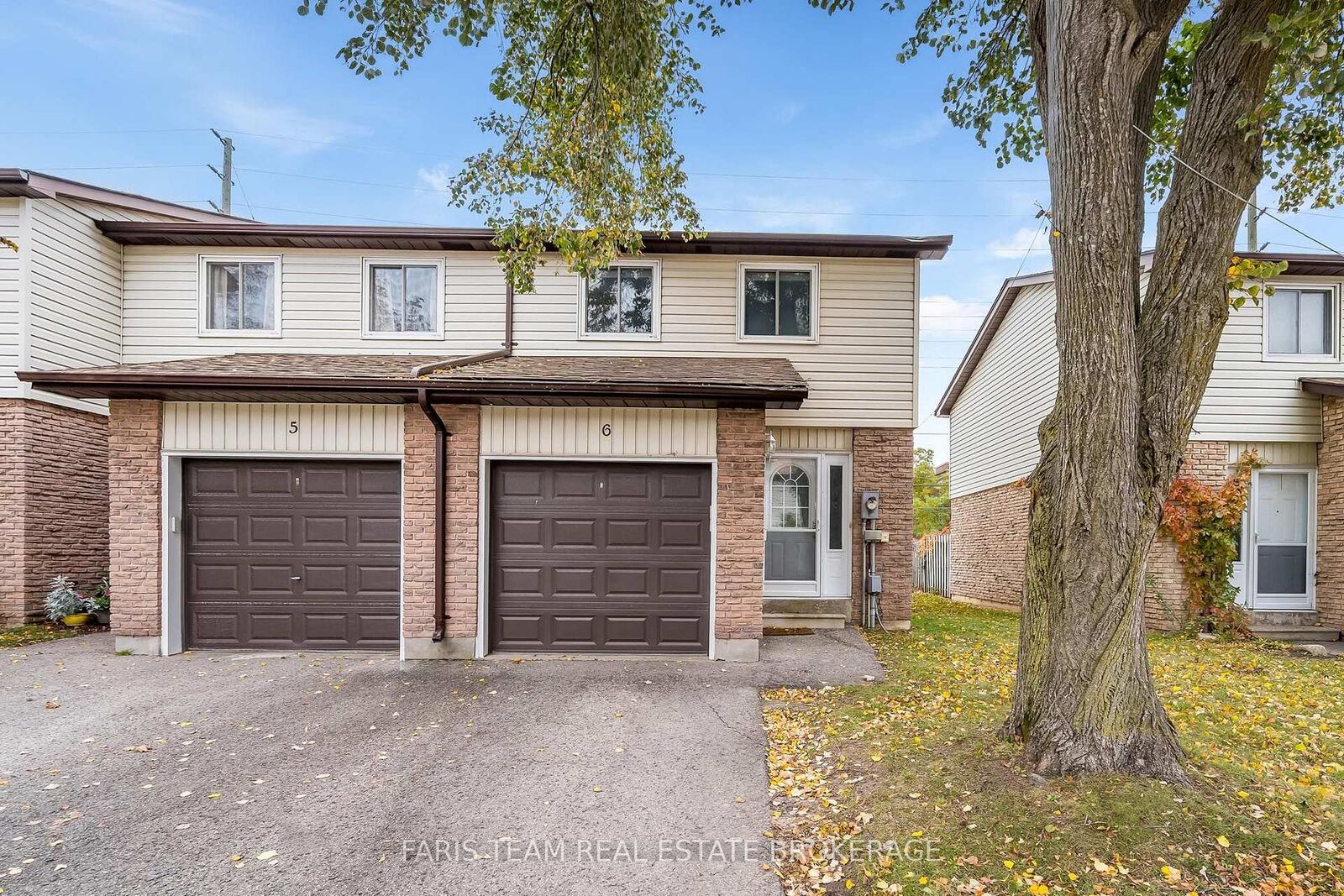 Property Photo:  261 Rose Street 6  ON L4M 2V3 