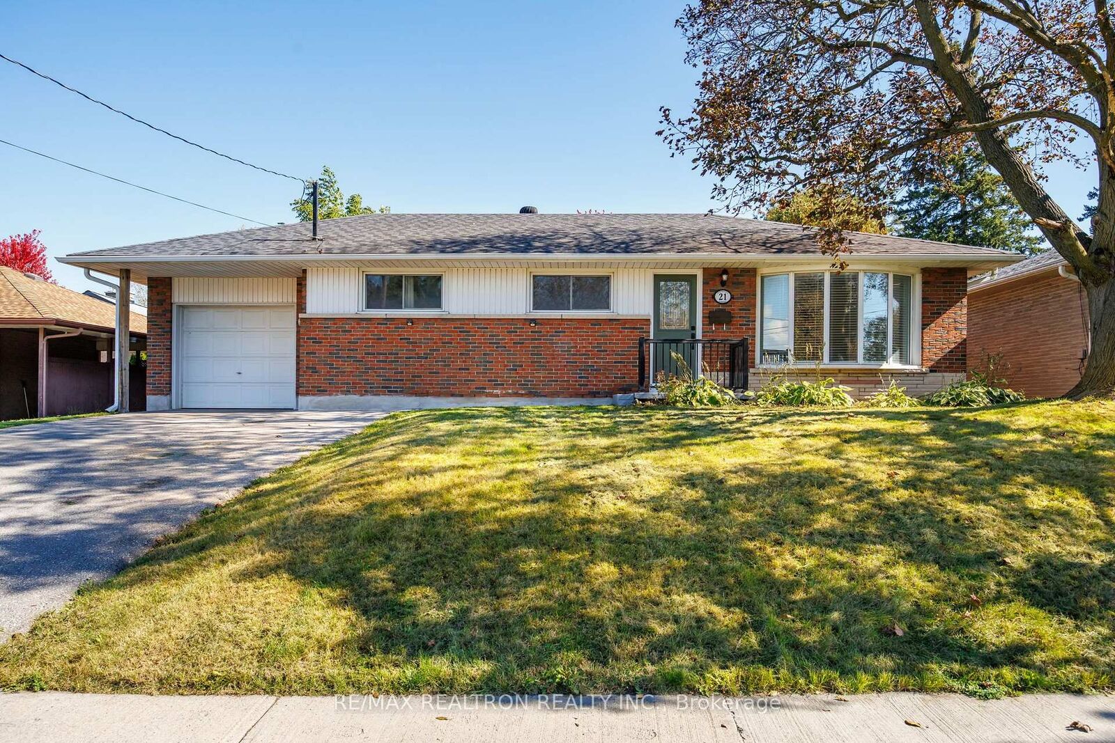 Property Photo: 21 Athabasca Street ON L1H 7H4