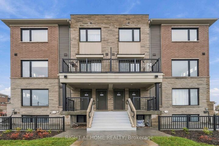 Property Photo:  201 Glenroy Gilbert Drive  ON K2J 5G3 