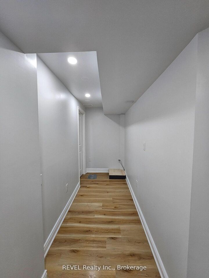 Property Photo:  7897 Hackberry Trail Basement  ON L2H 3R3 