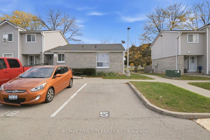 Property Photo:  492 Grey Street 5  ON N3S 7S6 