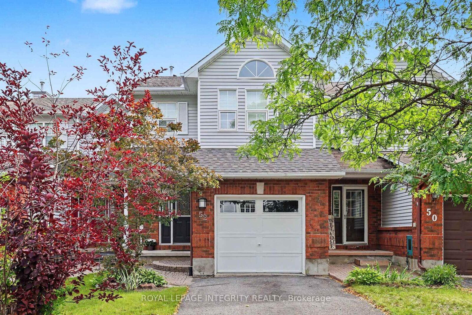 Property Photo:  52 Blackdome Crescent  ON K2T 1A9 