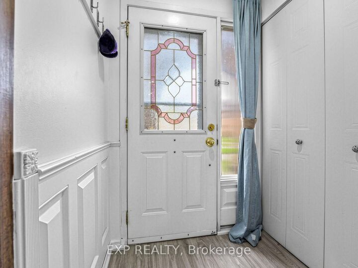 Property Photo:  1180 Mississauga Valley Boulevard 4  ON L5A 3M9 