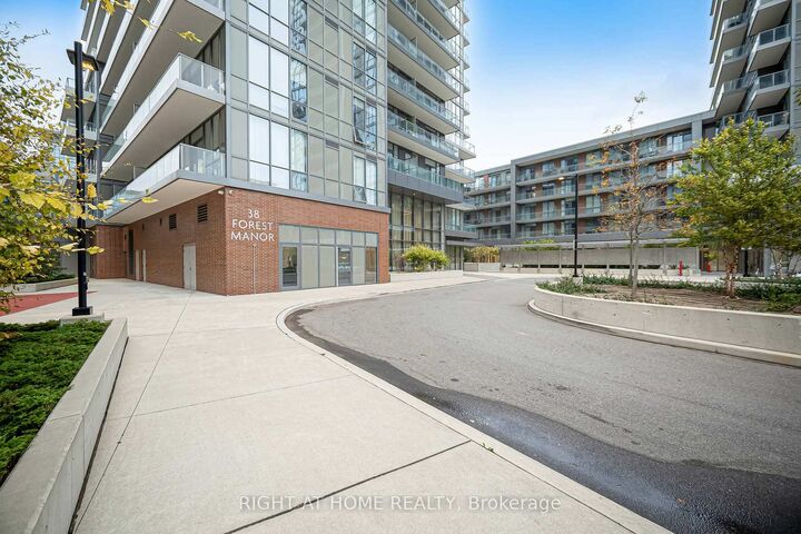 Property Photo:  38 Forest Manor Road 405  ON M2J 1M1 