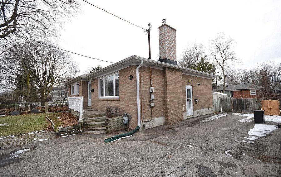 Property Photo:  25 Rockport Crescent Lower  ON L4C 2L5 