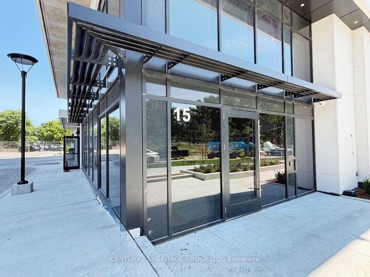 Property Photo: 15 David Salomon Drive 3508 ON M3C 0T2