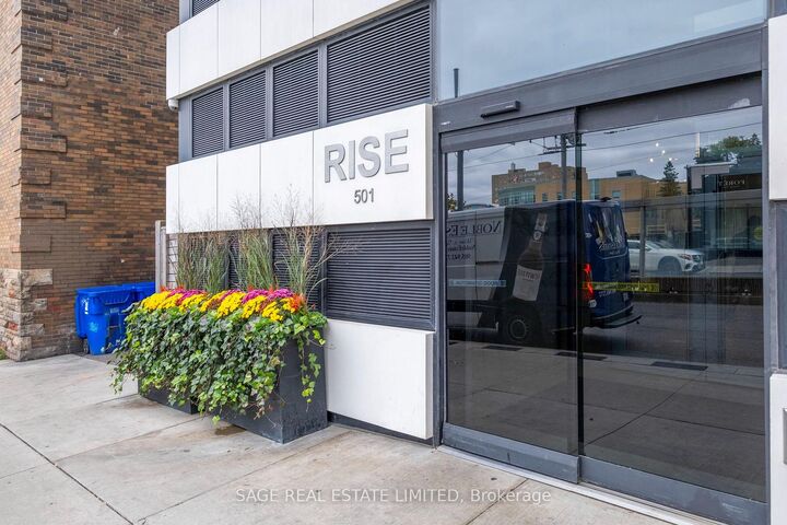 Property Photo:  501 St Clair Avenue W 908  ON M5P 0A2 