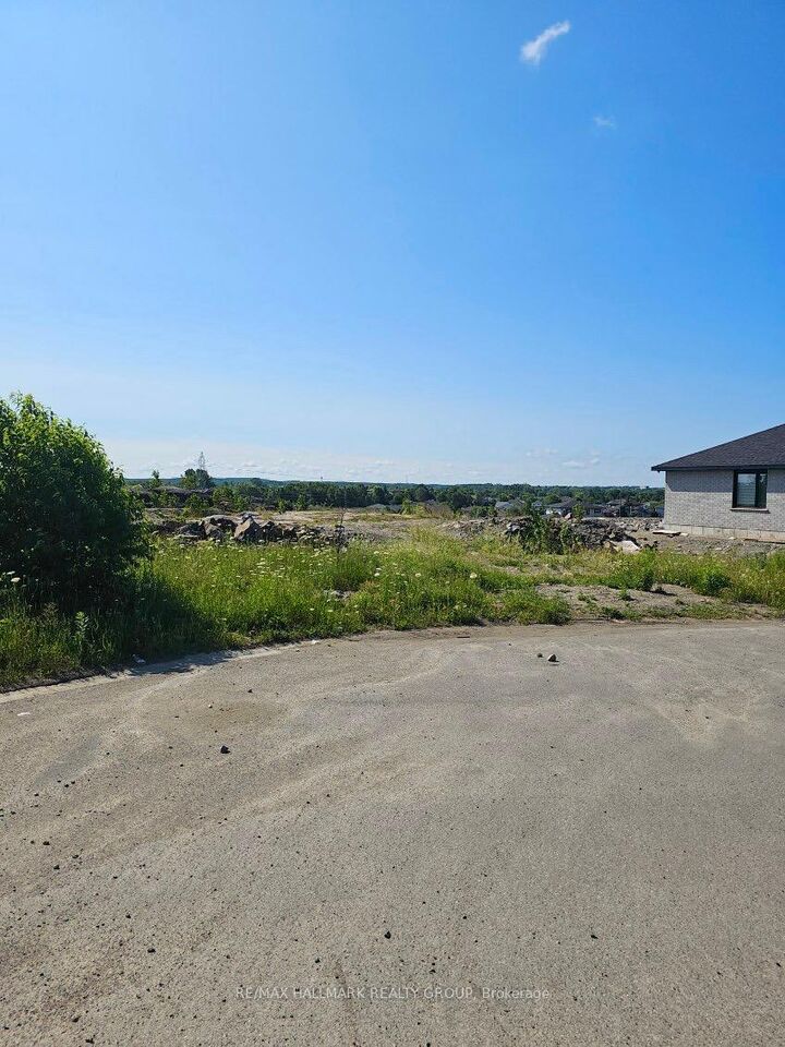 Property Photo:  427 Verna Court  ON P3A 0B5 