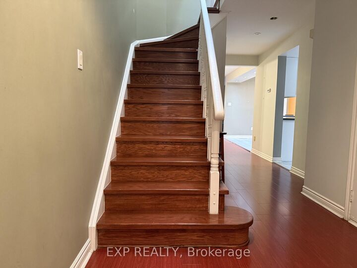 Property Photo:  62 Wetherby Circle  ON L3T 7R6 
