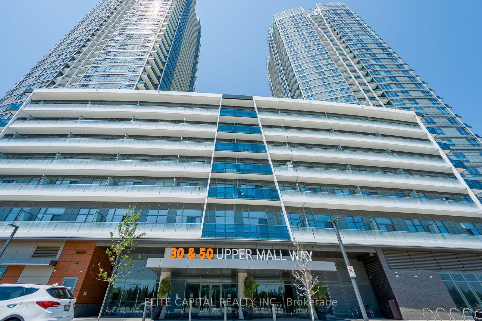 Property Photo:  50 Upper Mall Way 428  ON L4J 0L8 
