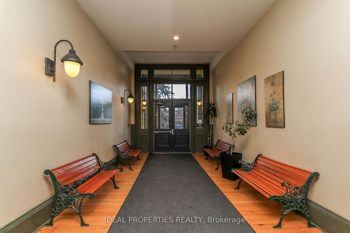 Property Photo:  589 Rideau Street 101  ON K1N 6A1 